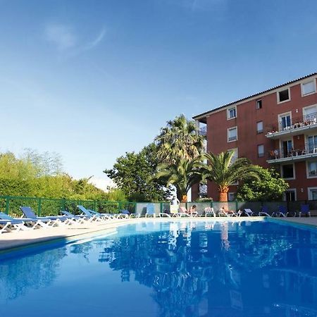 Residence 4 Etoiles Port Marine Sainte-Maxime Eksteriør billede
