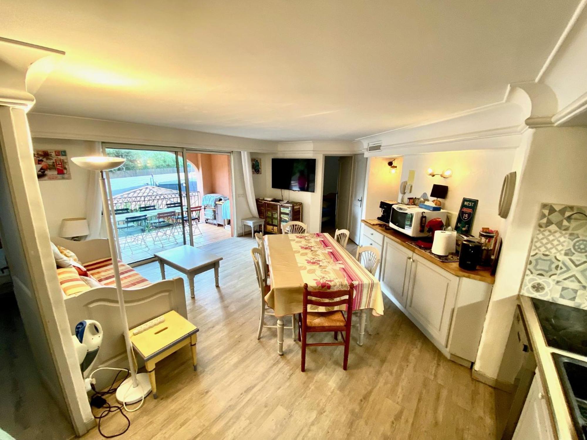 Residence 4 Etoiles Port Marine Sainte-Maxime Eksteriør billede